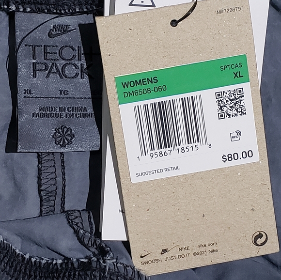 Nike Tech Pack Womens Loose Fit High Rise Woven Shorts XL Anthracite Gray NWT - Picture 7 of 8